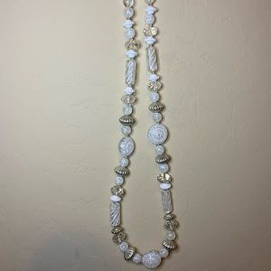 White glass beaded necklace🤍